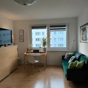 https://ferienwohnung-fr-1-2-personen-in-berlin-nhe-u-friedrichsfelde.find-berlin-hotels.com